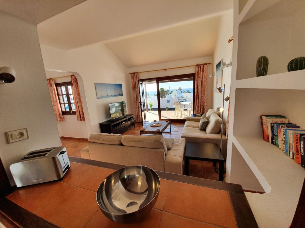 2 Bedroom Villa 'The Bungalow' With Private Heated Pool. Puerto del Carmen  Dış mekan fotoğraf