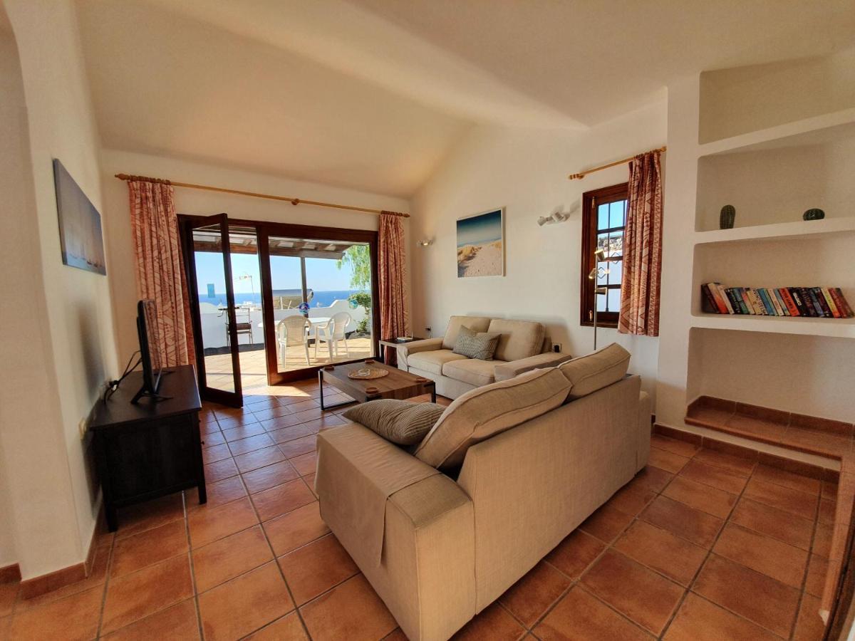 2 Bedroom Villa 'The Bungalow' With Private Heated Pool. Puerto del Carmen  Dış mekan fotoğraf